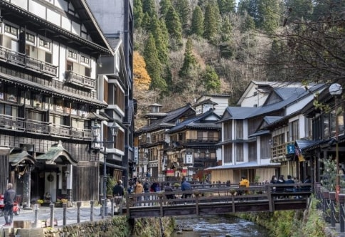 銀山温泉
