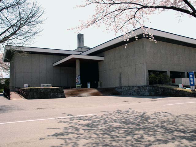 山形県立博物館