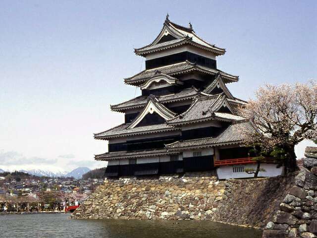 長野県の国宝松本城