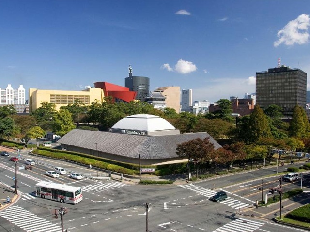 北九州市立松本清張記念館