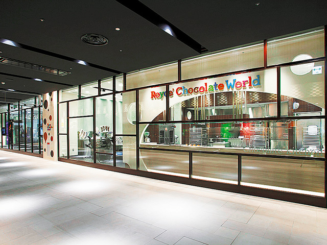 Royce’ Chocolate World