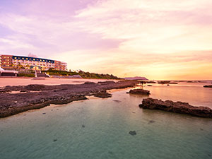 沖縄県のはての浜のサイプレスリゾート久米島