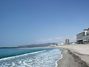 瀬波温泉海水浴場