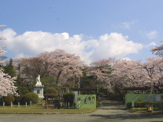 未来へはばたけ 山田製作所桐生が岡動物園