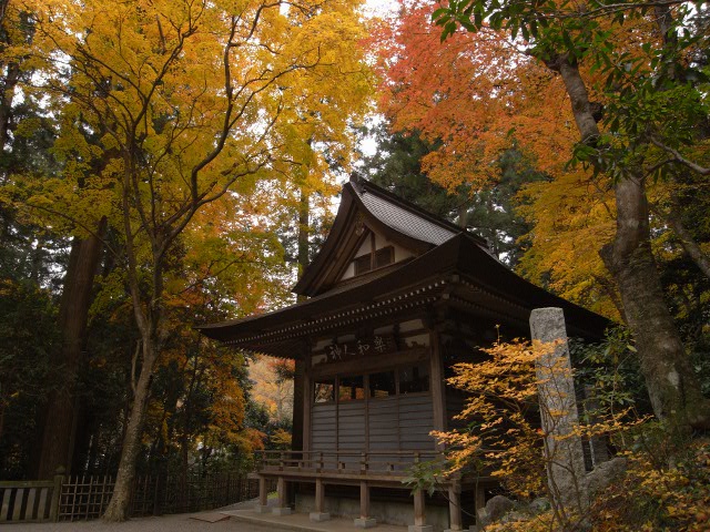 寳登山神社