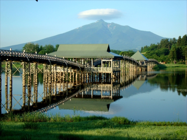 鶴の舞橋