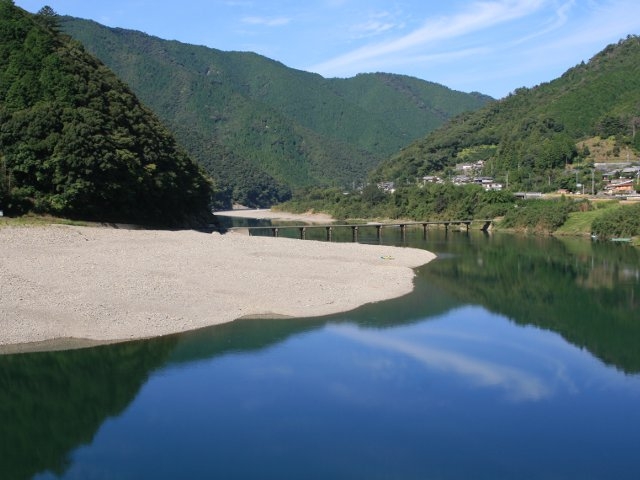 岩間沈下橋