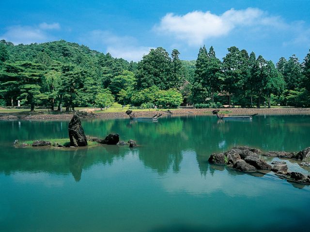 岩手県の毛越寺