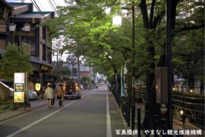 石和温泉_山梨