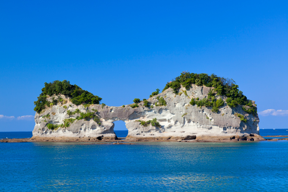 白浜の円月島