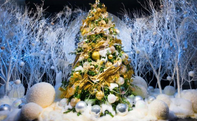ホテルニューオータニのクリスマスツリー