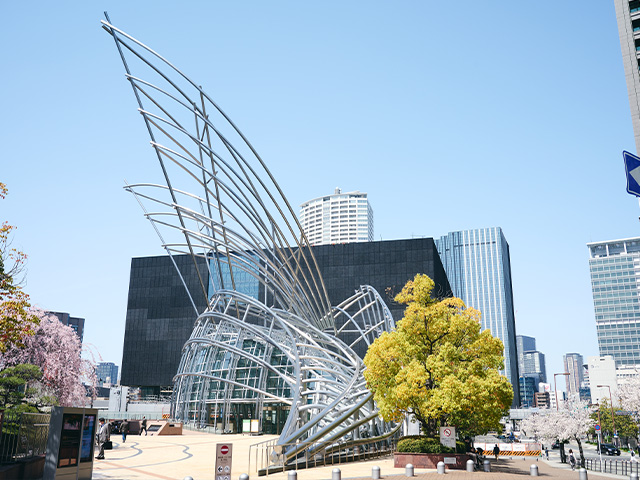 国立国際美術館