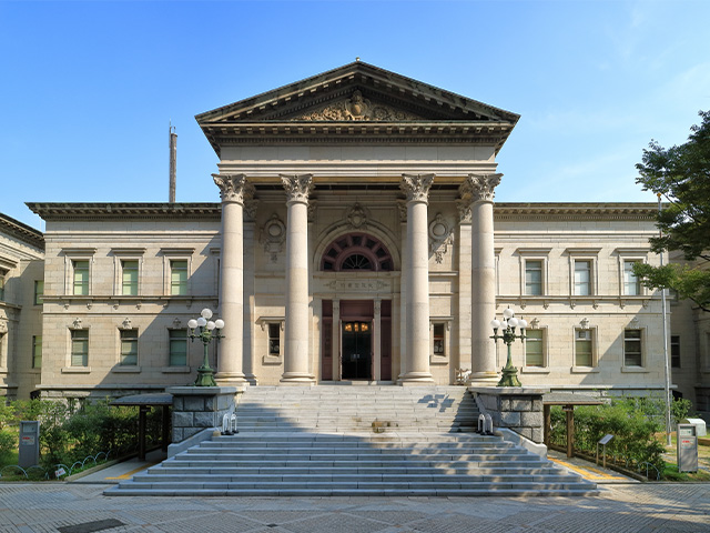大阪府立中之島図書館